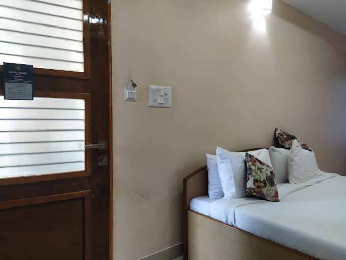 Tezpur Hotel Angel Assam מראה חיצוני תמונה